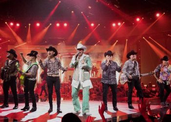 Muere integrante de Grupo Firme; Eduin Caz lo despide en redes: “Te voy a extrañar”