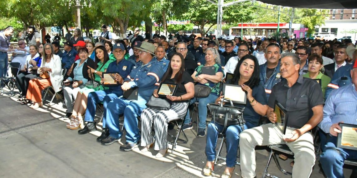 Reconoce Ayuntamiento de Hermosillo a servidoras y servidores públicos