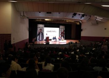 Brindan pláticas de prevención del suicidio a estudiantes de Agua Prieta