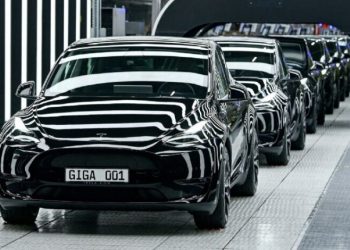 Ventas de vehículos eléctricos sumarán 17 millones este año: AIE