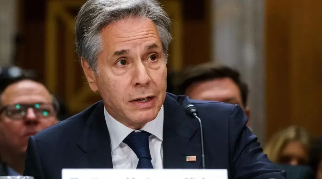 Hay nexos financieros de empresas chinas y cárteles mexicanos, alerta Blinken