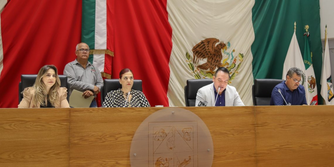 Rinde protesta diputado ante Congreso de Sonora