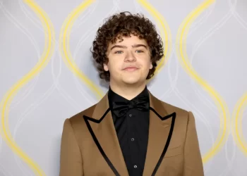 Gaten Matarazzo, actor de “Stranger Things”, confiesa que sufrió acoso de una mujer de 40 años