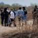 Hallan 18 cuerpos en una fosa clandestina en Abasolo, Guanajuato