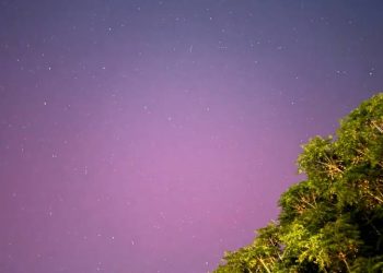 Aurora boreal por tormenta solar se pudo ver desde Sonora