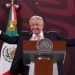 AMLO critica a “pseudo intelectuales” que actúan como “alcahuetes de la oligarquía corrupta”