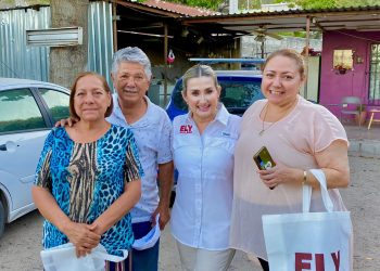Ely Sallard candidata a diputada local por el Distrito 8 lleva sus propuestas de campaña a la Colonia El Ranchito