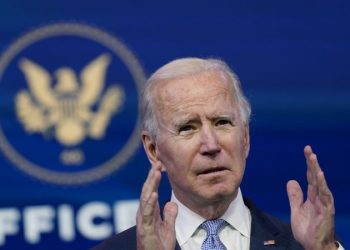 Alista Biden decreto para cerrar frontera a migrantes
