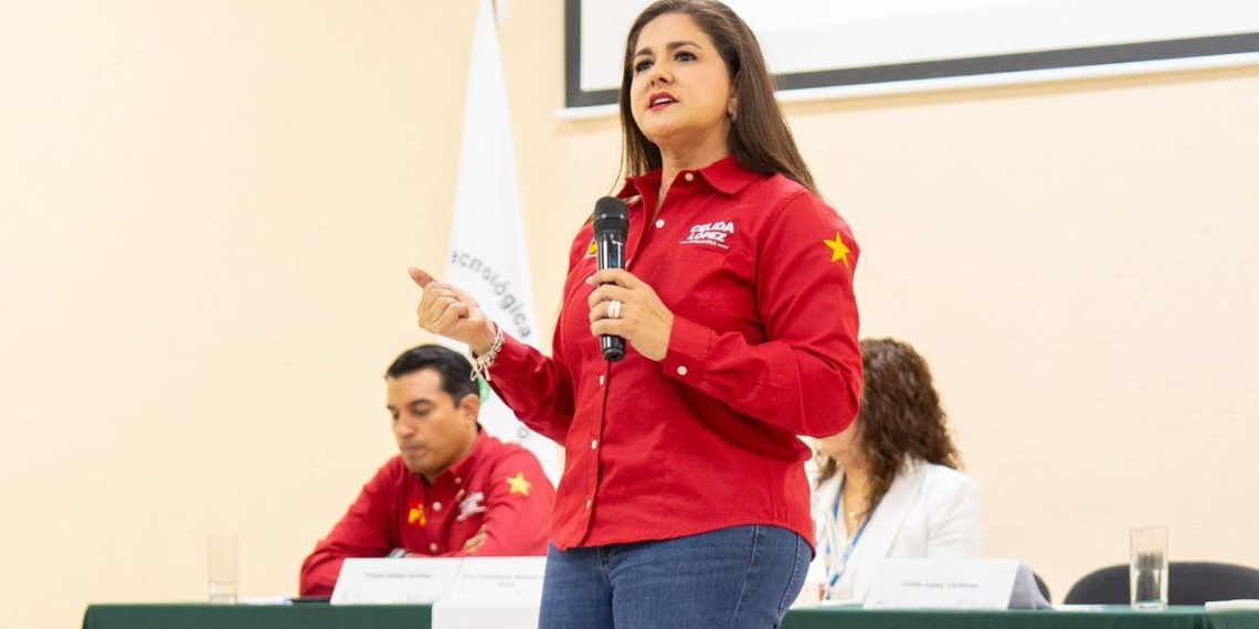Celida y Froylán se comprometen con el futuro de los jóvenes