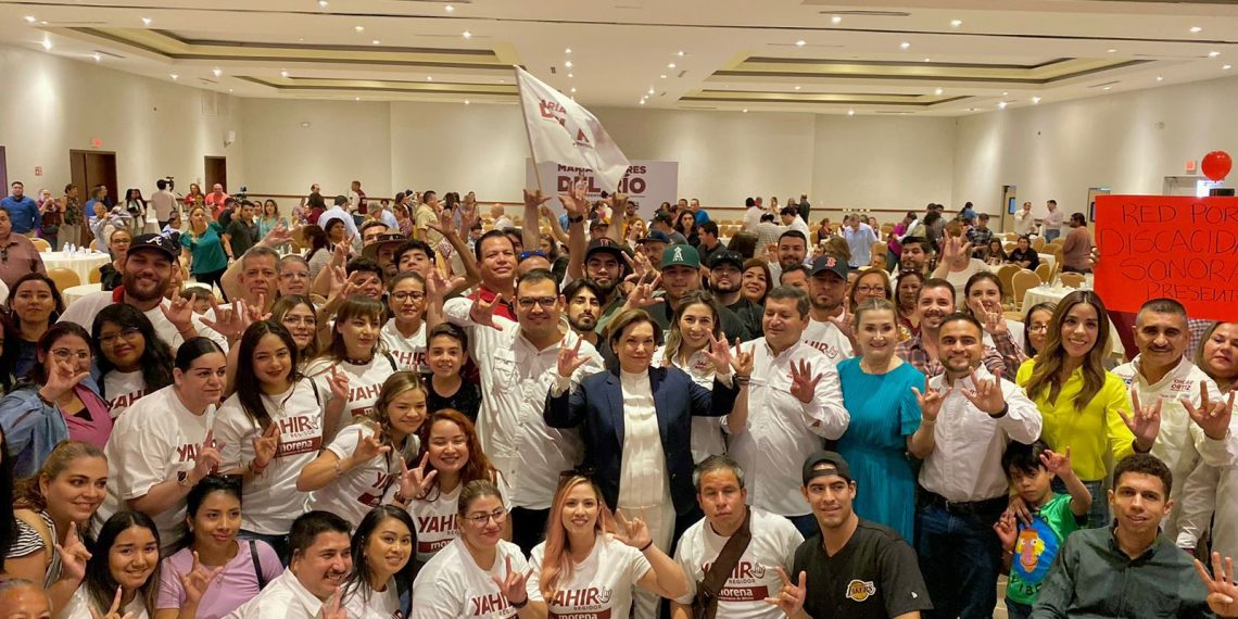 Unidas por el bienestar de las personas con discapacidad: Ely Sallard y María Dolores del Río.