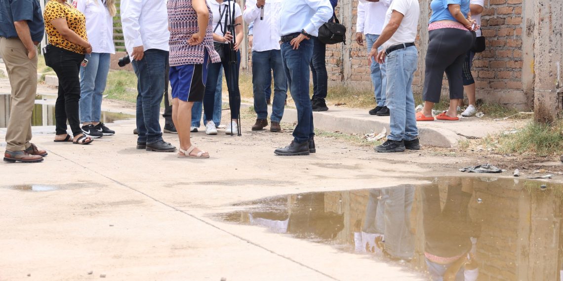 Pactan Beltrones y Jorge García de León Compromiso de gestión de recursos y apoyos contra la insuficiencia agua y el drenaje colapsado en Navojoa