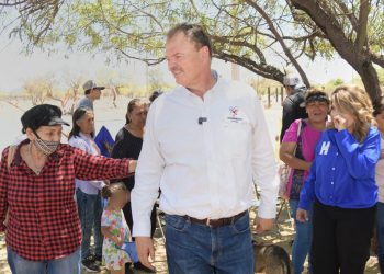 Que no te engañen: con nosotros, las becas del Gobierno permanecen y se mejoran, aclara “El Borrego” Gándara