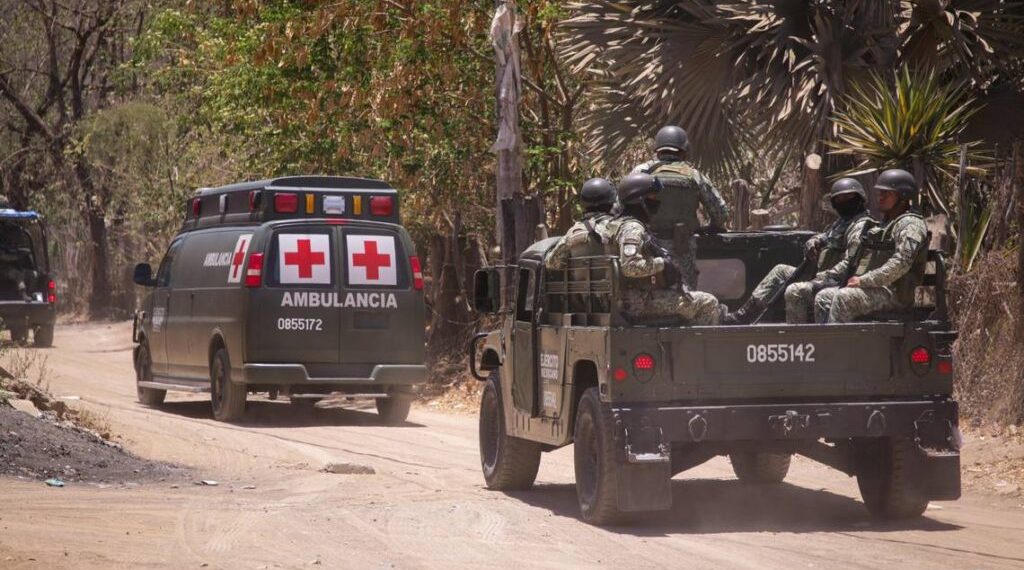 Deja explosión en narcolaboratorio a 7 militares lesionados