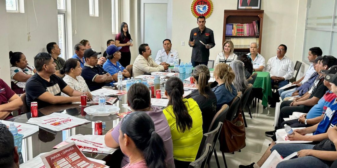Se comprometen Celida López y Froylán Gámez a mantener giras bimestrales como futuros senadores