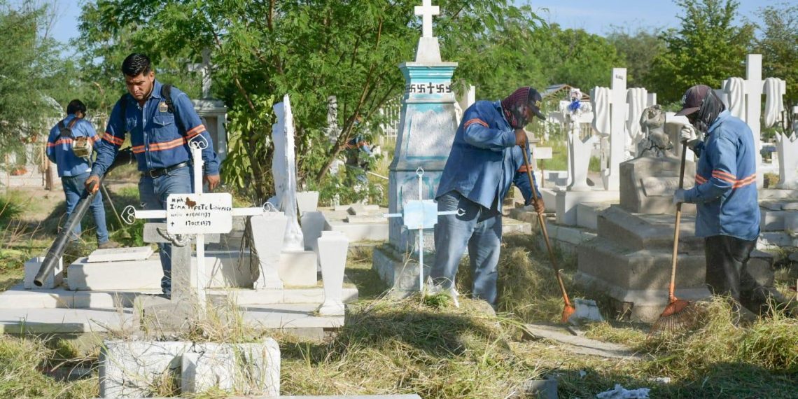 Lleva Servicios Públicos Municipales 92 por ciento de avance en la limpieza de panteones