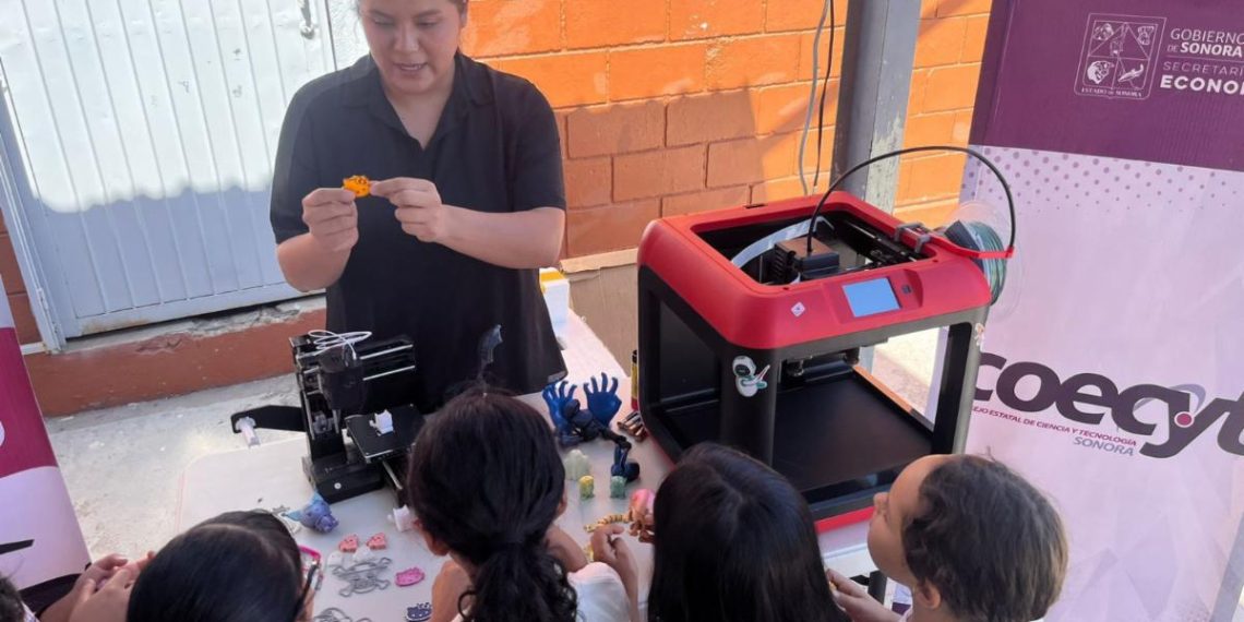 Acercan realidad virtual e inteligencia artificial a alumnos de primaria en “Fiesta de la Ciencia y la Robótica”