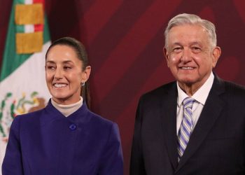 AMLO promete continuidad del caso Ayotzinapa en Gobierno de Sheinbaum