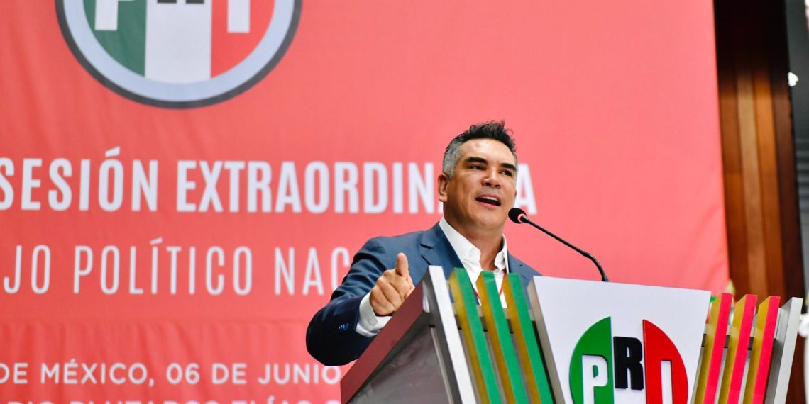 México cambia y para continuar sirviéndole, el PRI tendrá que cambiar también: Alejandro Moreno