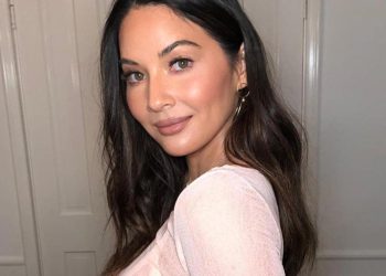 La actriz Olivia Munn, afectada tras cirugía contra el cáncer: “No me reconocía”