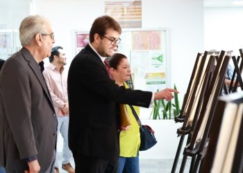 Fortalece SEC Sonora organización y cuidado de documentos educativos históricos