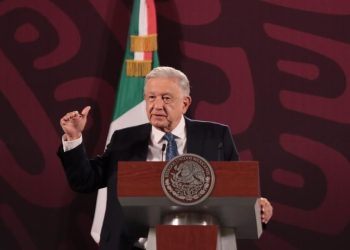 Gabinete de Sheinbaum garantiza continuidad con cambio: AMLO