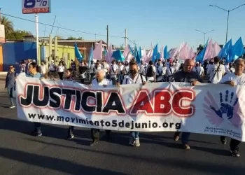 Sobrevivientes del incendio de la Guardería ABC marcharon en Hermosillo