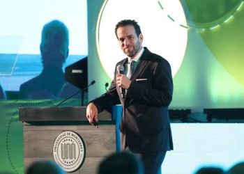 Indagan a Loret; él acusa persecución