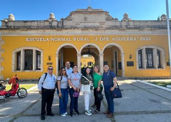 Participan normalistas sonorenses en Encuentro Nacional de Clubes de Lectura de Normales