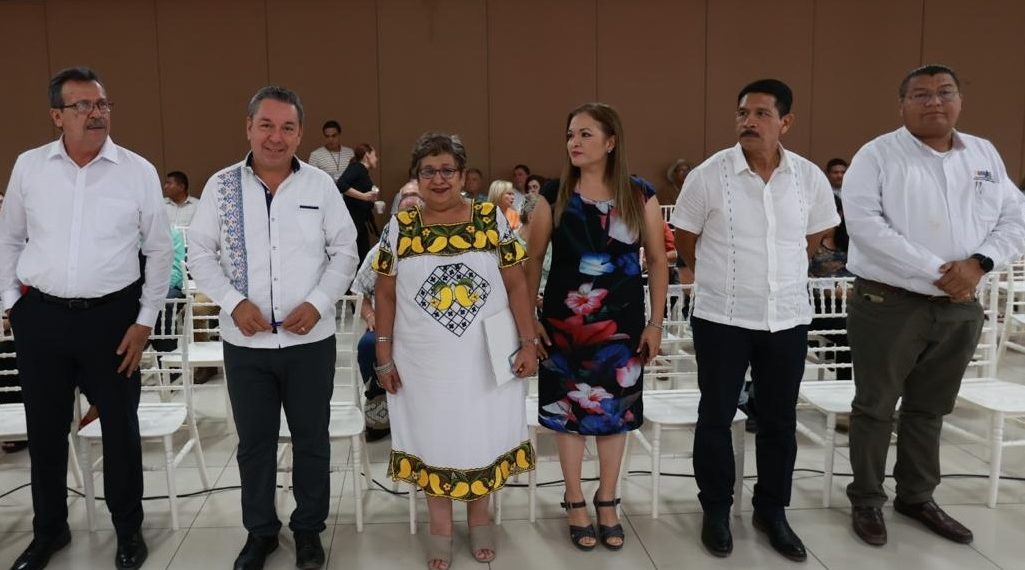 Analizan docentes sonorenses y SEP desafíos de la política educativa nacional