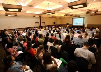 Gobierno de Sonora capacita a servidoras y servidores públicos en perspectiva de género