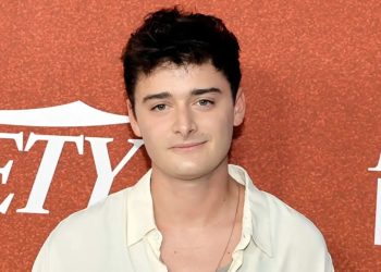Noah Schnapp, actor de “Stranger Things”, es expulsado de Bar en Nueva York por comportamiento agresivo