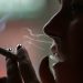 Mueren al años 65 mil niños por exposición al “humo de segunda mano”