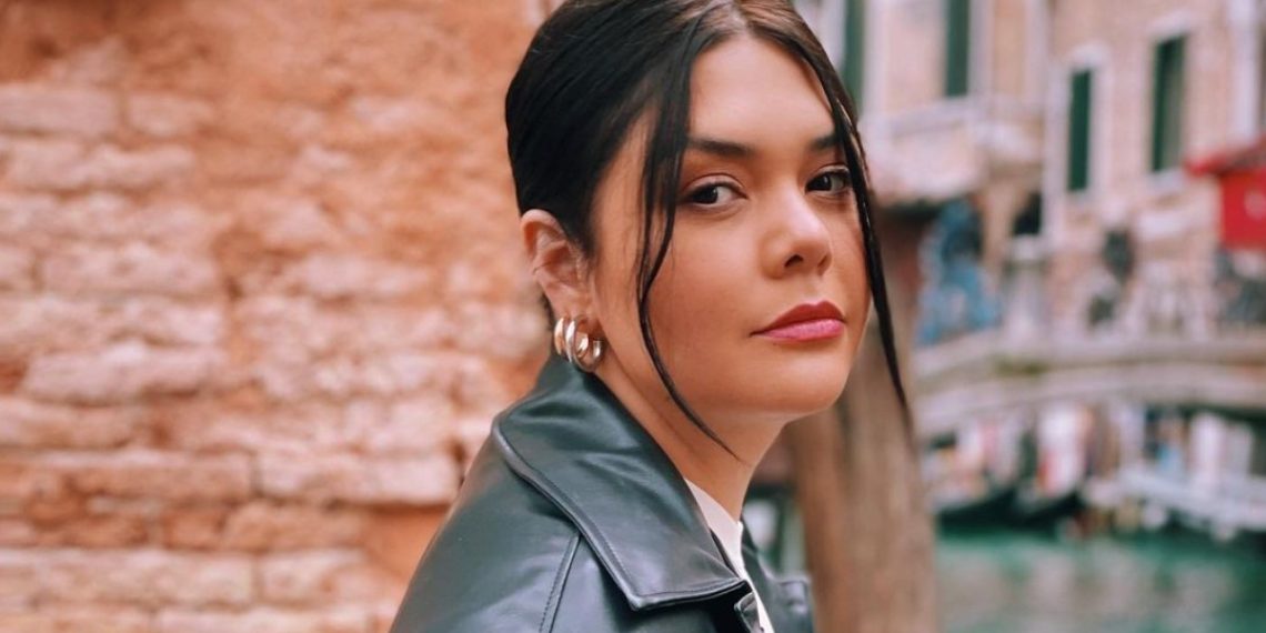 Yuridia habría revelado que está embarazada