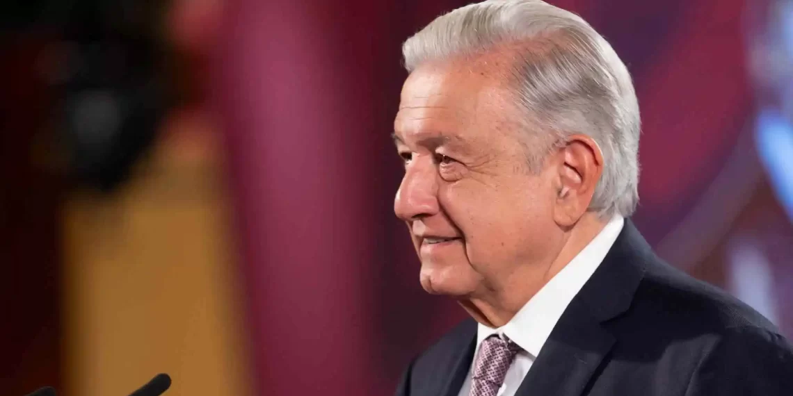 AMLO prevé una mayor reducción de la pobreza en México en 2024