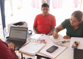 Brinda ISEA atención educativa bilingüe a miembros de la comunidad yaqui