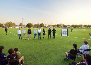 Entrega Toño Astiazarán rehabilitación del Deportivo Eusebio Kino