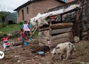 AMLO prevé una mayor reducción de la pobreza en México en 2024