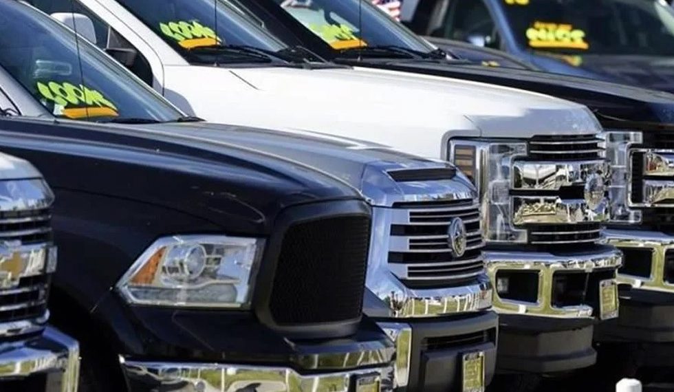 Temen que legalicen a más autos ‘chocolate’ en México