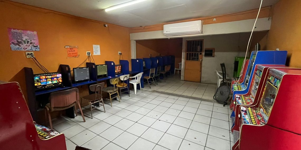 Aseguran máquinas “tragamonedas” y equipos de cómputo en San Luis Río Colorado