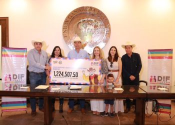DIF Sonora recibe donativo por parte de la Unión Ganadera Regional de Sonora