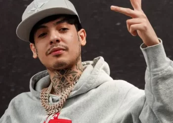 Natanael Cano llama “viejito” a Luis Miguel y las redes estallan