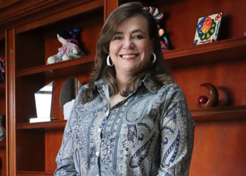 Faltó dinero para terminar la vacuna anticovid “Quivax”: Silvia Amaya, Rectora de la UAQ