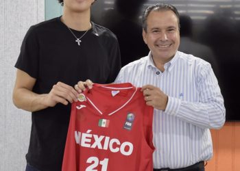 Resalta Toño Astiazarán orgullo de hermosillenses por logros deportivos de Karim Hiram López Moncada