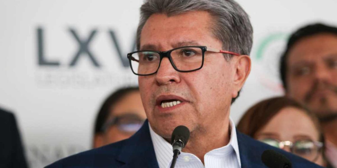 No permitiremos que nos arrebaten una sola curul: Monreal