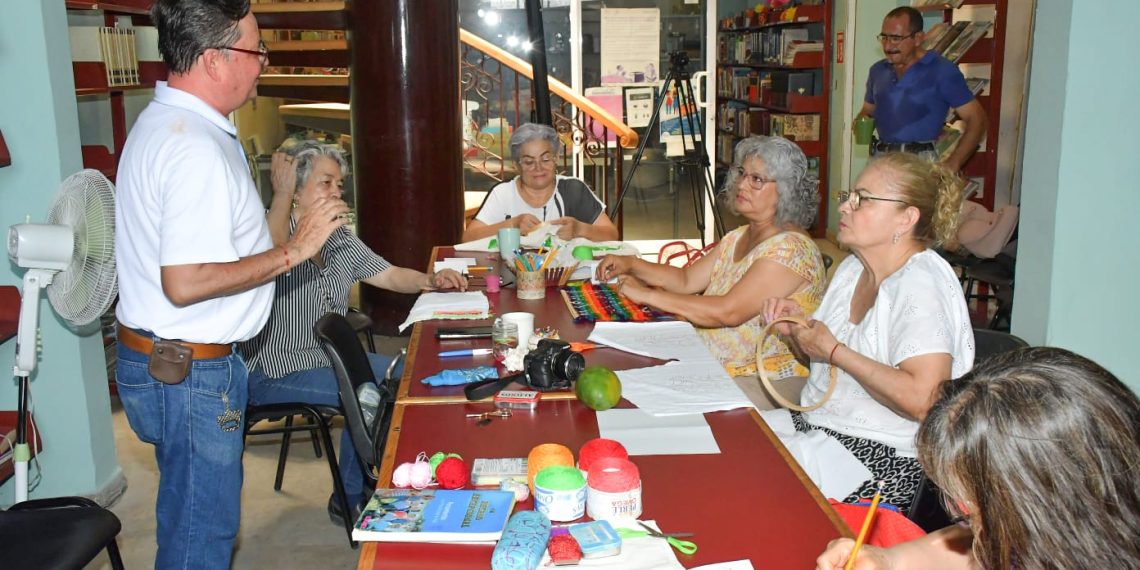 Ofrece la Biblioteca Pública Municipal Jaime Arellano programa permanente de arte terapia