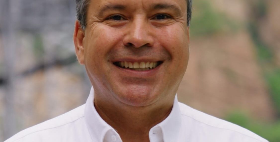 Lidera Toño Astiazarán en el país en el uso de sistema fotovoltaico y ahorros para mejorar servicio de agua potable