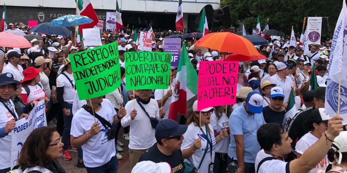 Estudiantes de la UNAM responden a AMLO y Sheinbuam; defienden su derecho a la protesta