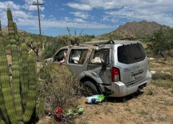 Hombres armados asesinan a 2 mujeres turistas en carretera de Caborca-Sonoyta