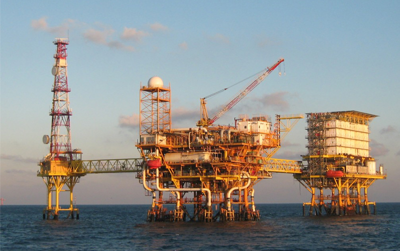 Cae 8% ingreso petrolero por una menor producción