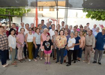 Entrega Toño Astiazarán rehabilitación de parque Eusebio Kino